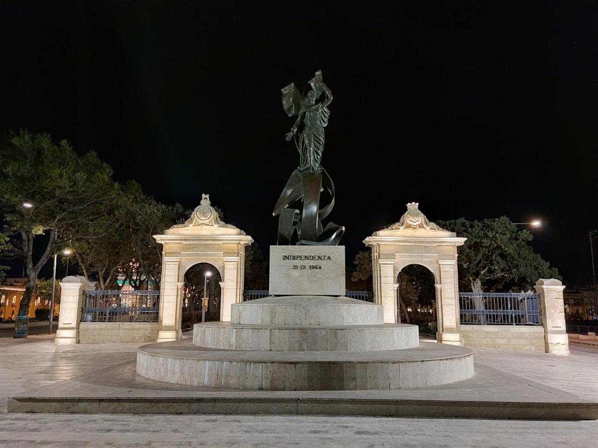 Near Valletta City - Open Views - Ta Tessie Suite In Floriana - Malta Екстериор снимка